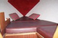 /album/fotogalerie-plachetnice-jeanneau-flirt/a100-3823-jeanneau-flirt-kajuta-predni-luzko-denni-uprava-jpg1/